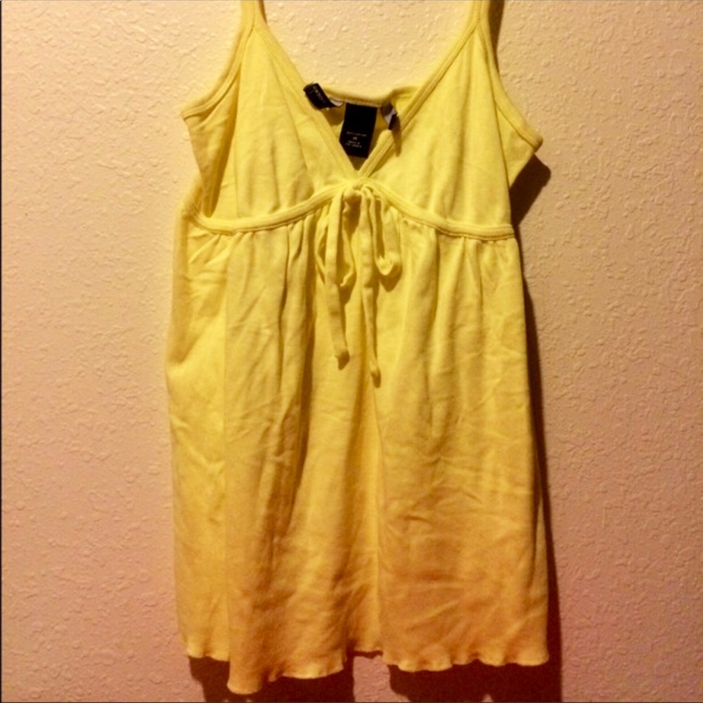 Yellow tank with tie front